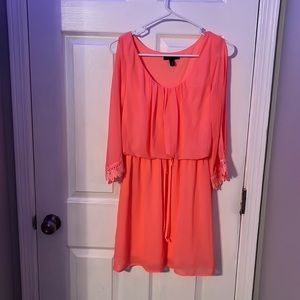 Open sleeved coral midi dress